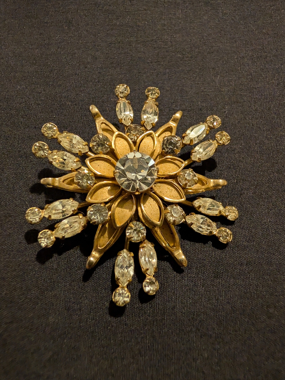 Vintage Gold-Tone Crystal Flower Burst Brooch - Elegant Women's Jewelry